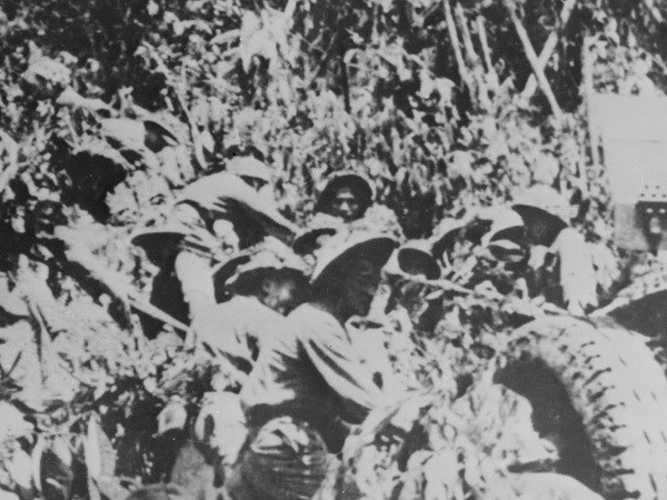 ប្រគល់ពានរង្វាន់នៃការប្រឡង ស្តីពី “  មេម័រDien Bien  “